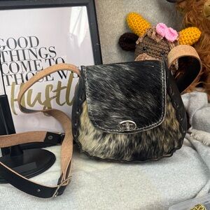 Stylish Black and Tan Women's Bag